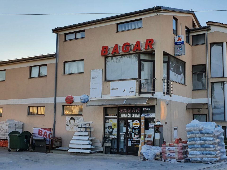 Poslovna zgrada, Vrgadinska